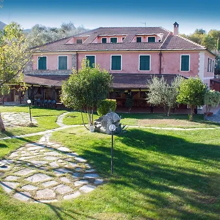 Relais Borgofasceo Szálloda 3*