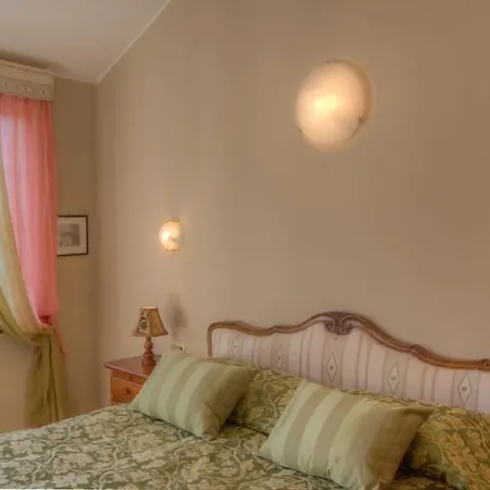 Relais Borgofasceo 3* Ortovero