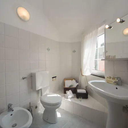 Hotel Relais Borgofasceo Ortovero